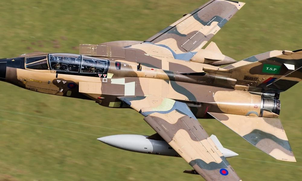 Η στιγμή της κατάρριψης σαουδαραβικού Tornado από τους αντάρτες Χούθι